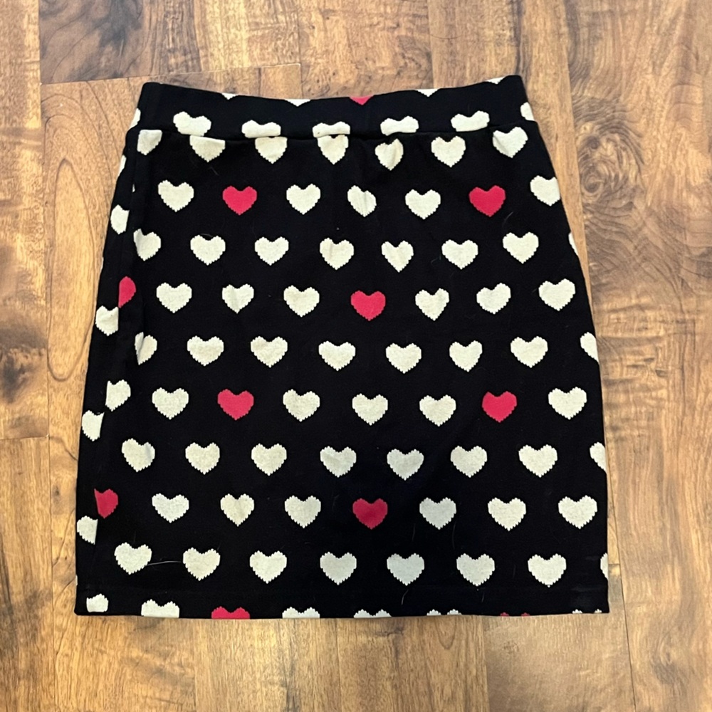 Heart print mini skirt